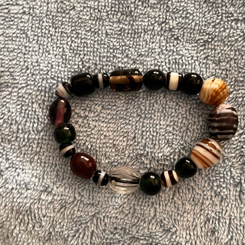 Elegant Multicolor Beaded Bracelet